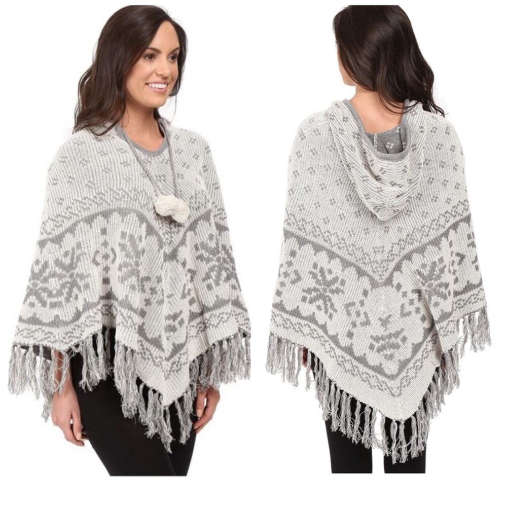 P.J. Salvage Gray Fair Isle Reversible Knit Poncho S/M Asymmetrical Hemline NEW